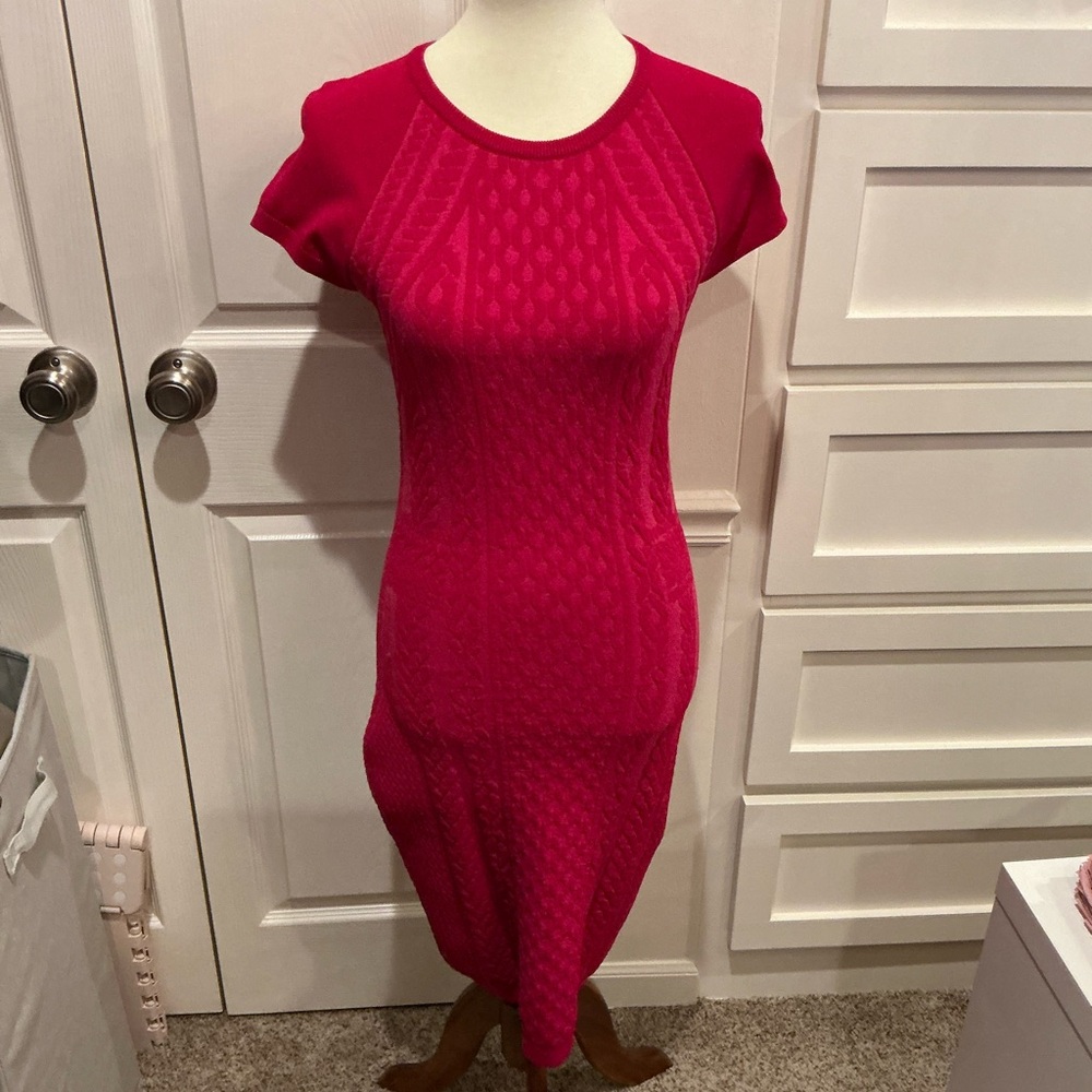 Alexander McQueen Fuchsia Knit Midi Dress - Picture 2 of 12
